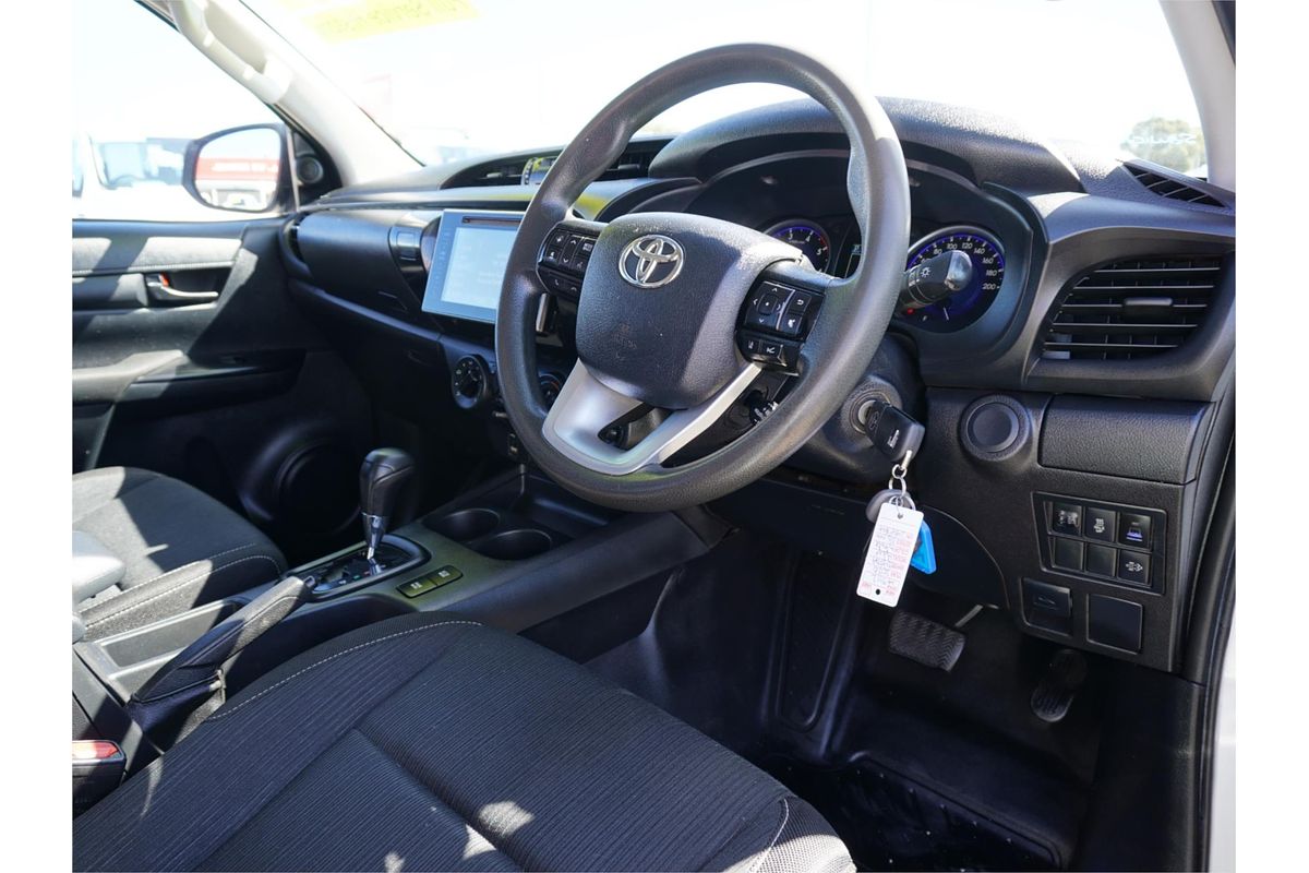 2020 Toyota Hilux SR GUN126R 4X4
