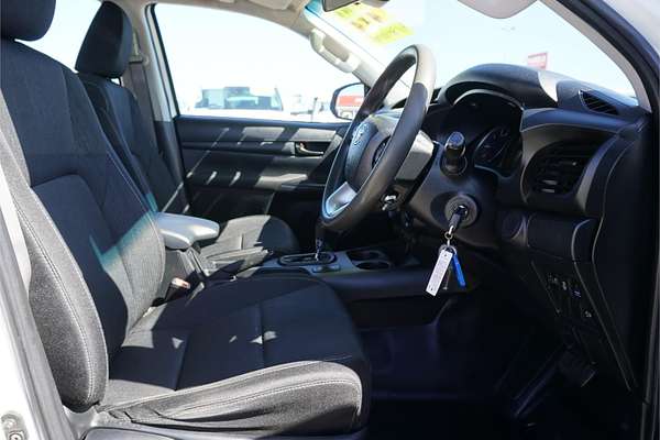 2020 Toyota Hilux SR GUN126R 4X4
