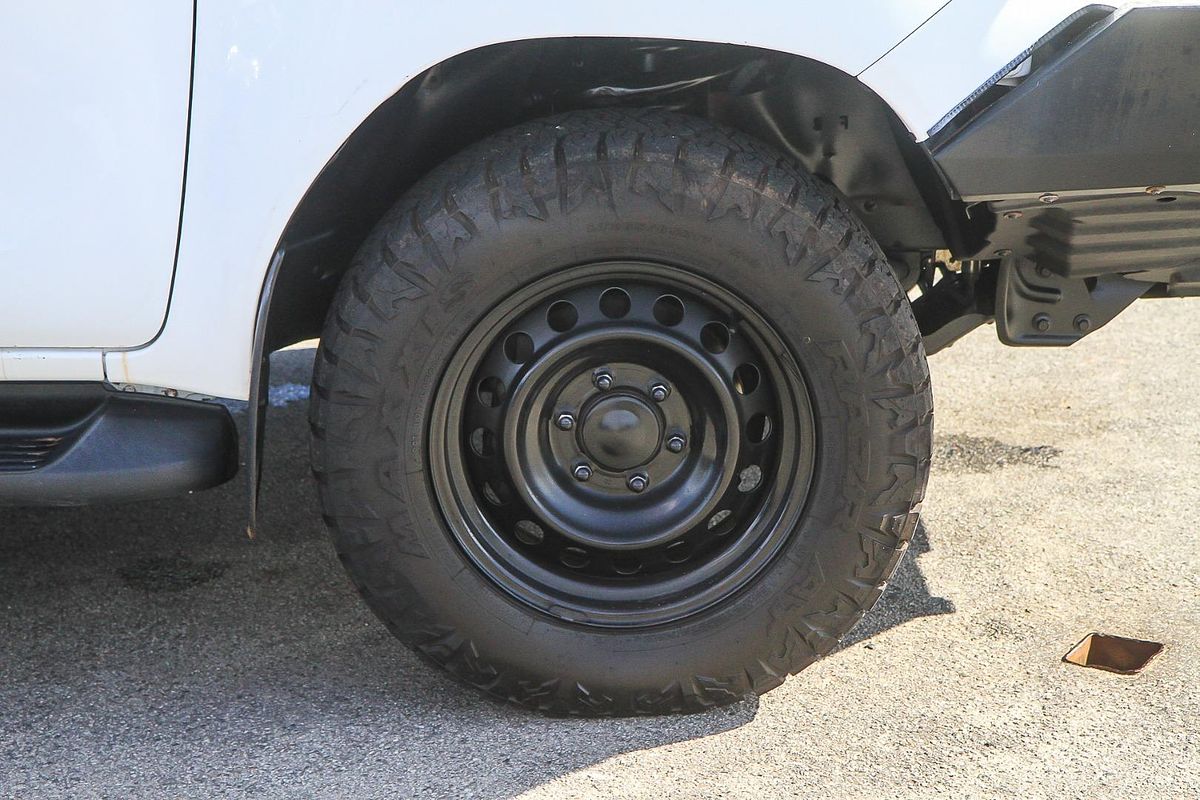 2018 Toyota Hilux SR GUN126R 4X4