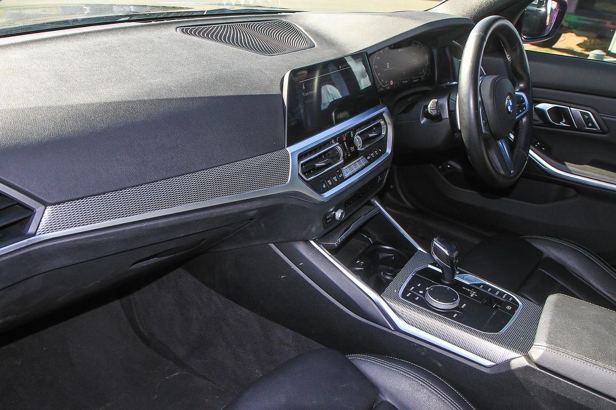2021 BMW 3 Series 330e M Sport G20