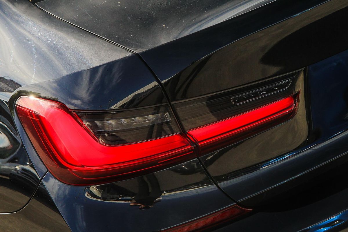 2021 BMW 3 Series 330e M Sport G20