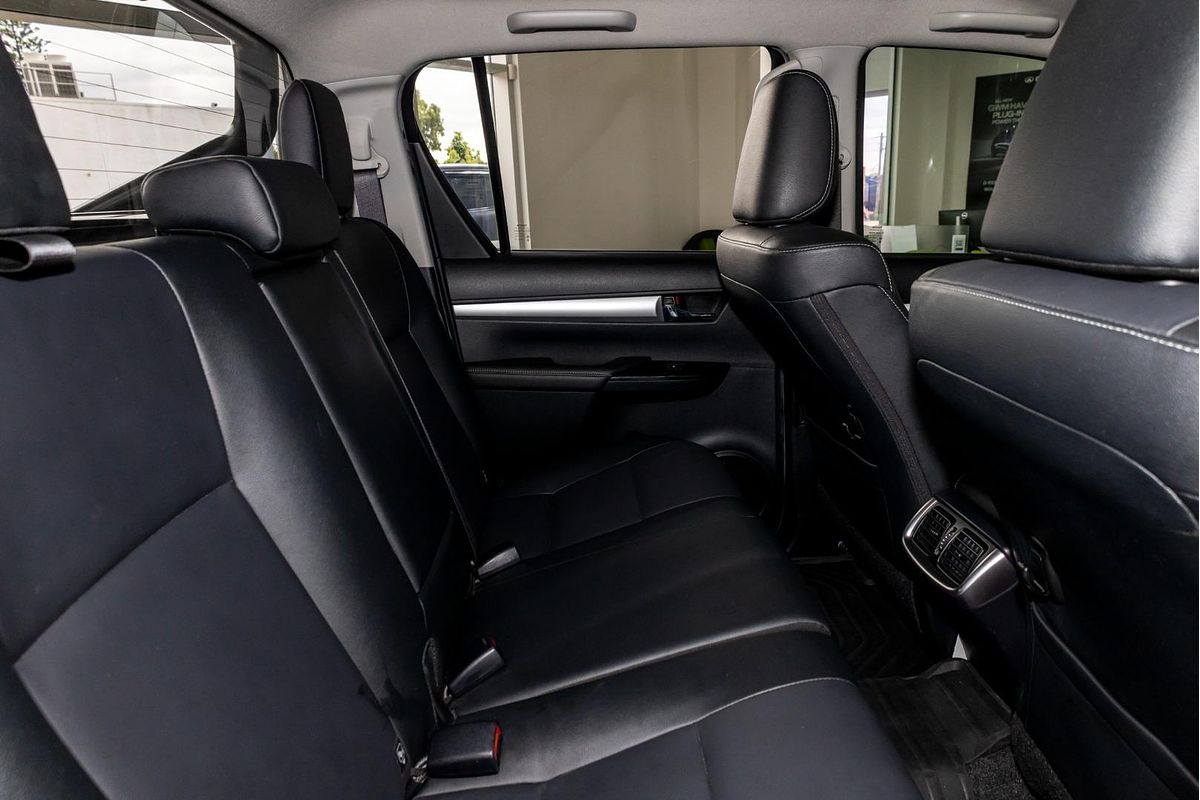 2021 Toyota Hilux SR5 GUN126R 4X4