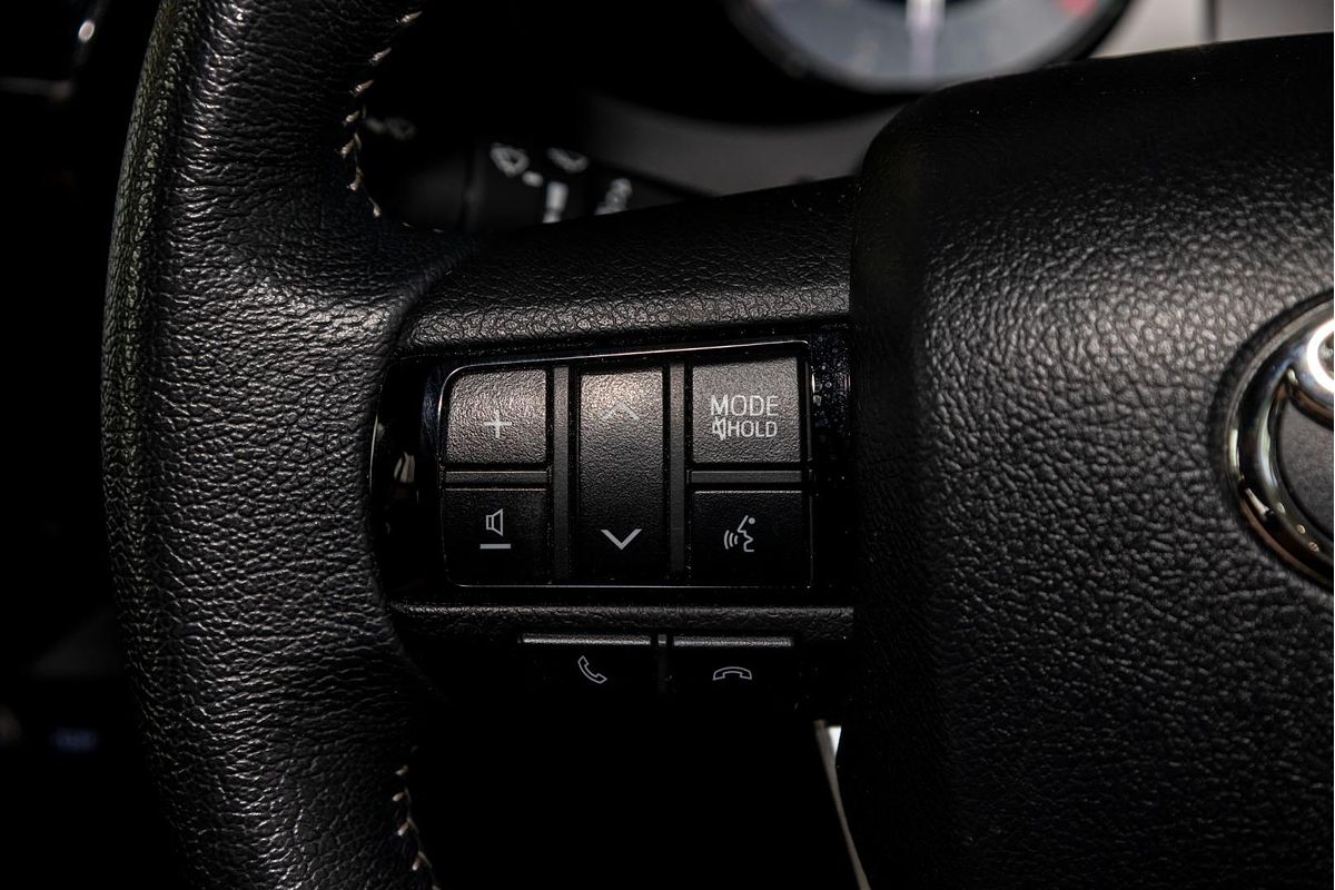 2021 Toyota Hilux SR5 GUN126R 4X4