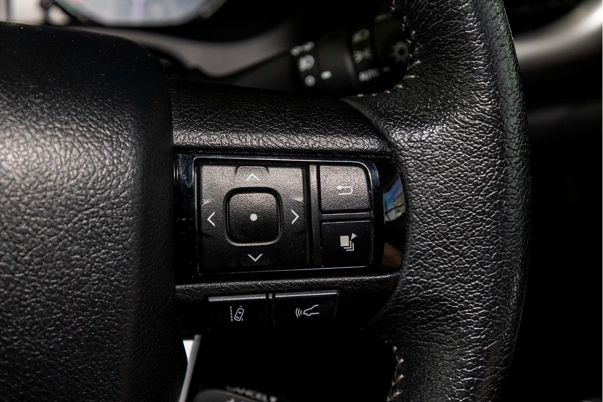2021 Toyota Hilux SR5 GUN126R 4X4
