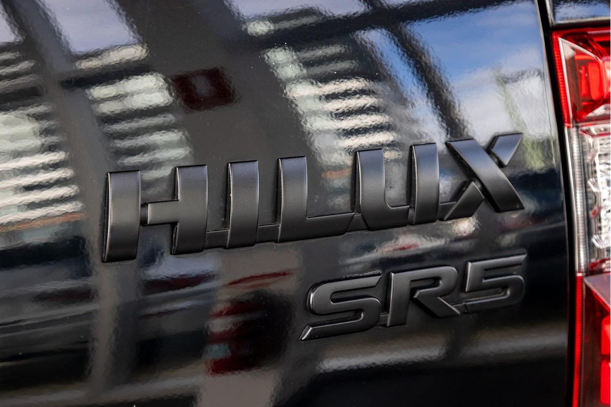 2021 Toyota Hilux SR5 GUN126R 4X4
