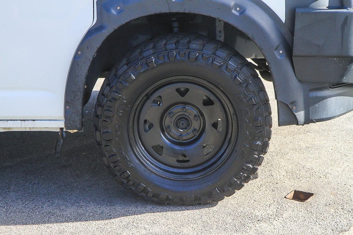 2020 Toyota Hiace Commuter GDH322R