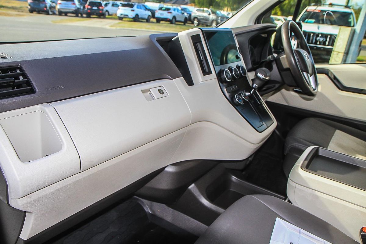 2023 Toyota Hiace Commuter GL GDH322R
