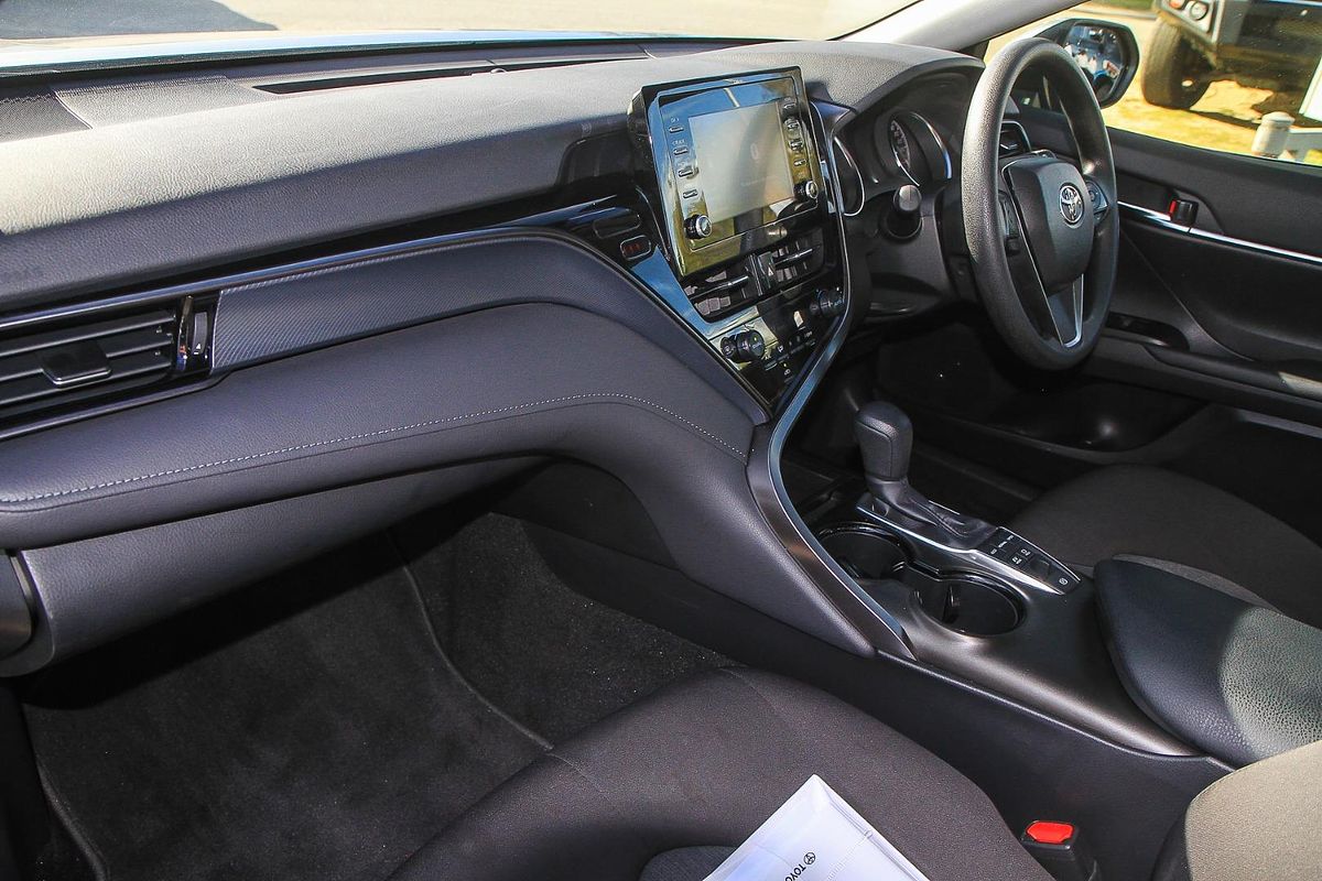 2024 Toyota Camry Ascent AXVH70R