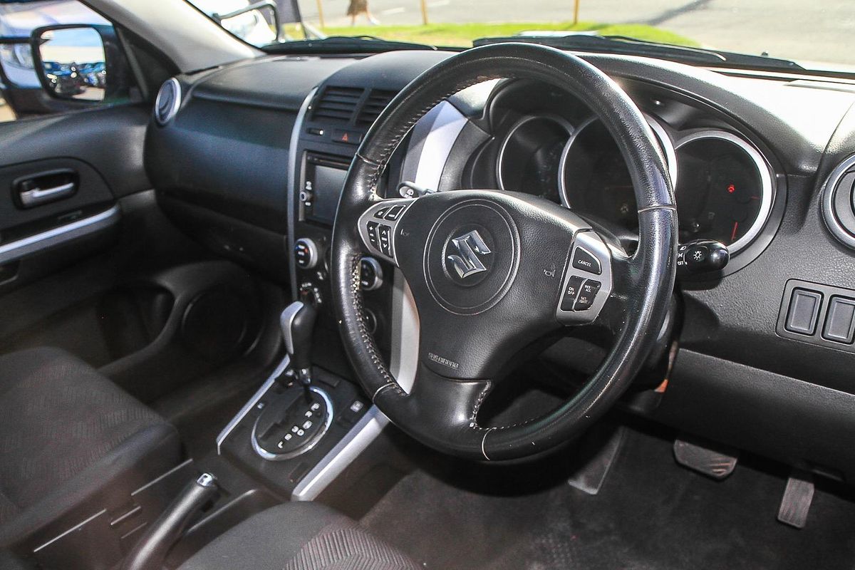 2016 Suzuki Grand Vitara Navigator JB