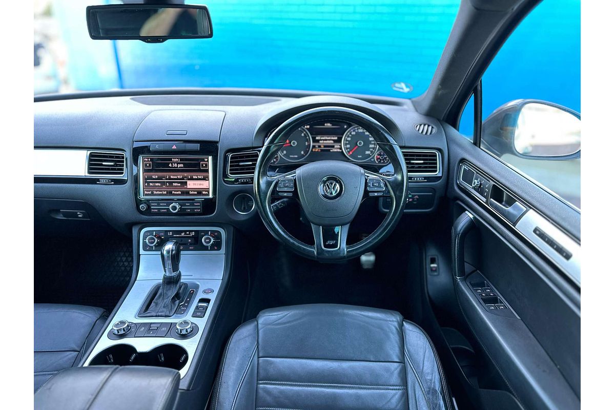2013 Volkswagen Touareg V8 TDI R-Line 7P