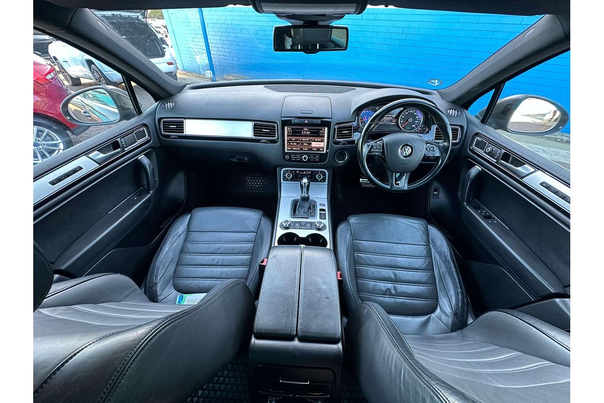 2013 Volkswagen Touareg V8 TDI R-Line 7P
