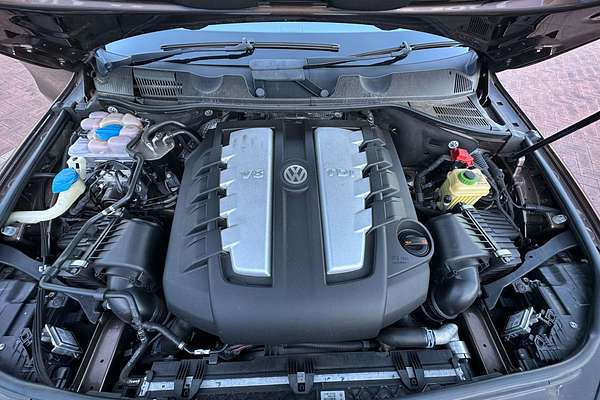 2013 Volkswagen Touareg V8 TDI R-Line 7P