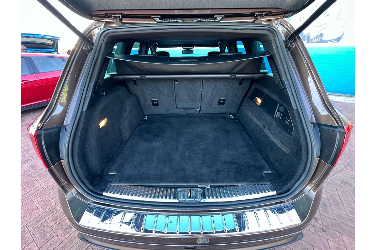 2013 Volkswagen Touareg V8 TDI R-Line 7P