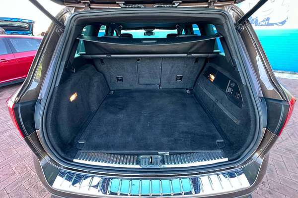 2013 Volkswagen Touareg V8 TDI R-Line 7P