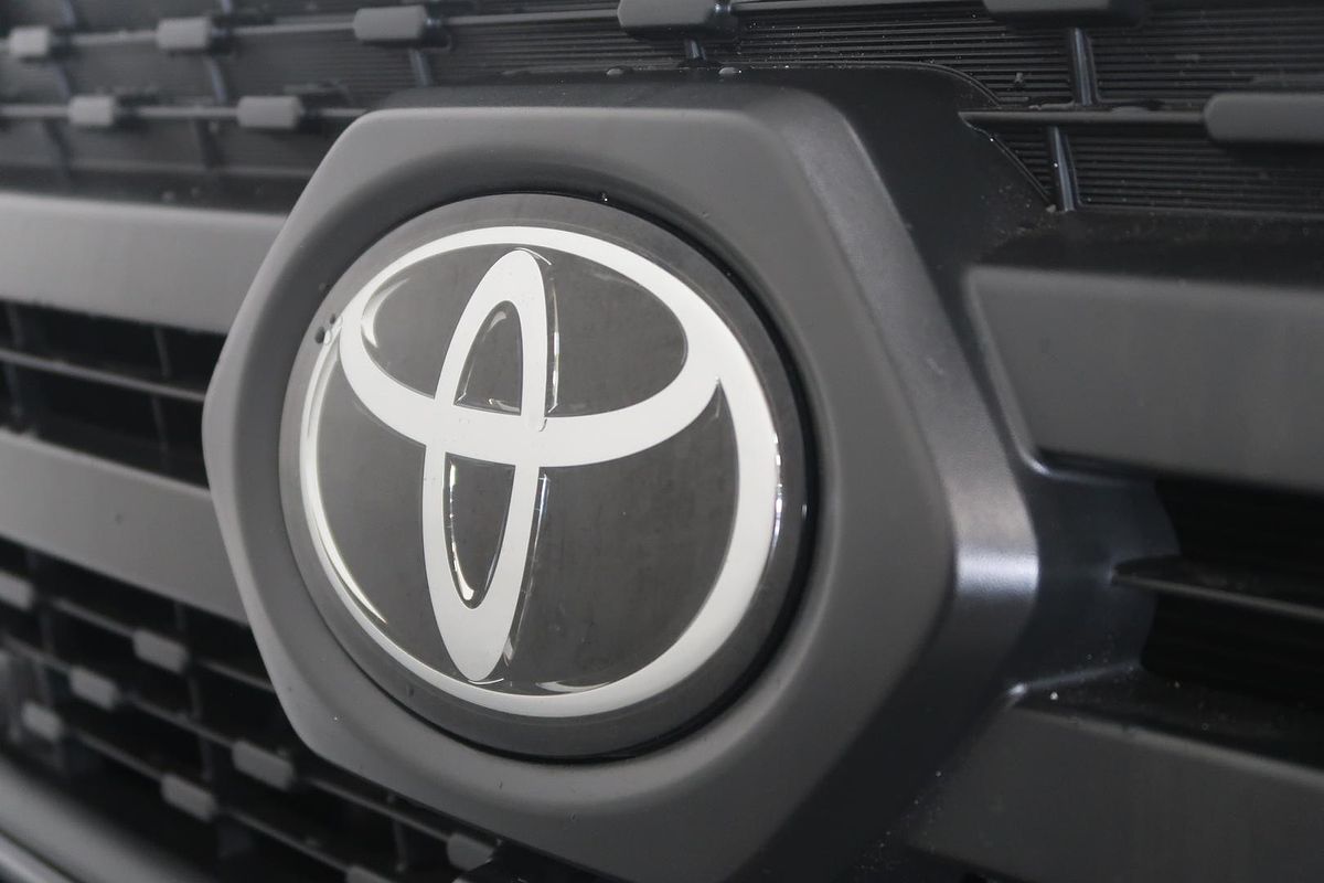 2020 Toyota RAV4 Edge AXAA54R