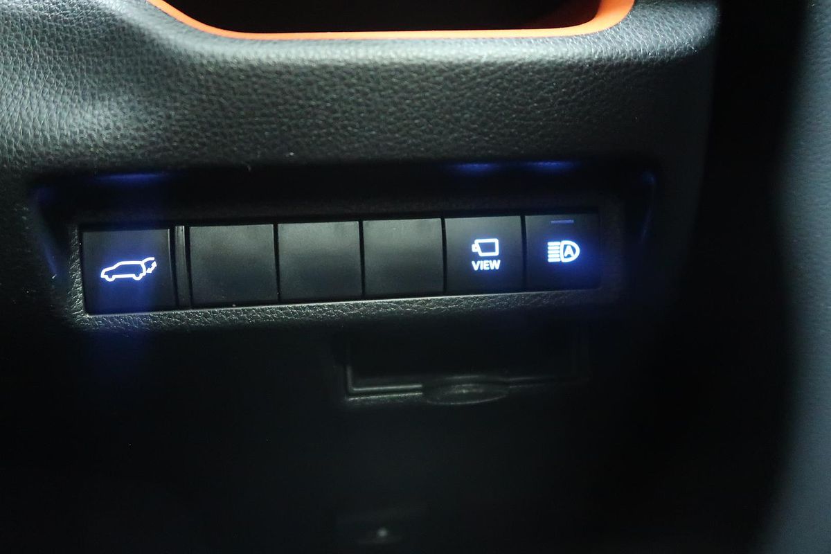 2020 Toyota RAV4 Edge AXAA54R