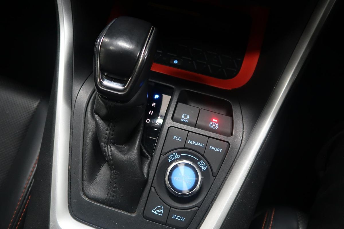2020 Toyota RAV4 Edge AXAA54R