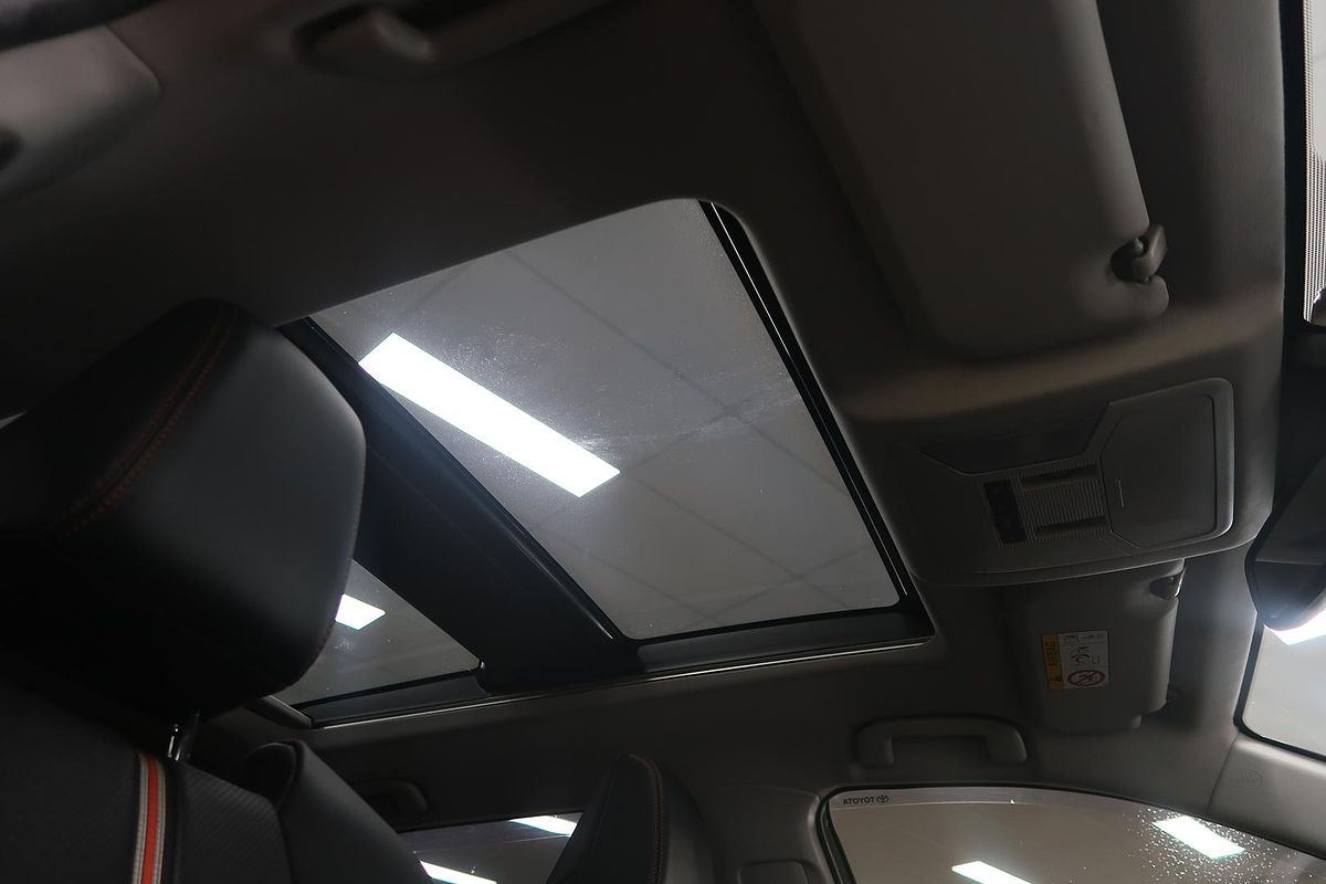 2020 Toyota RAV4 Edge AXAA54R