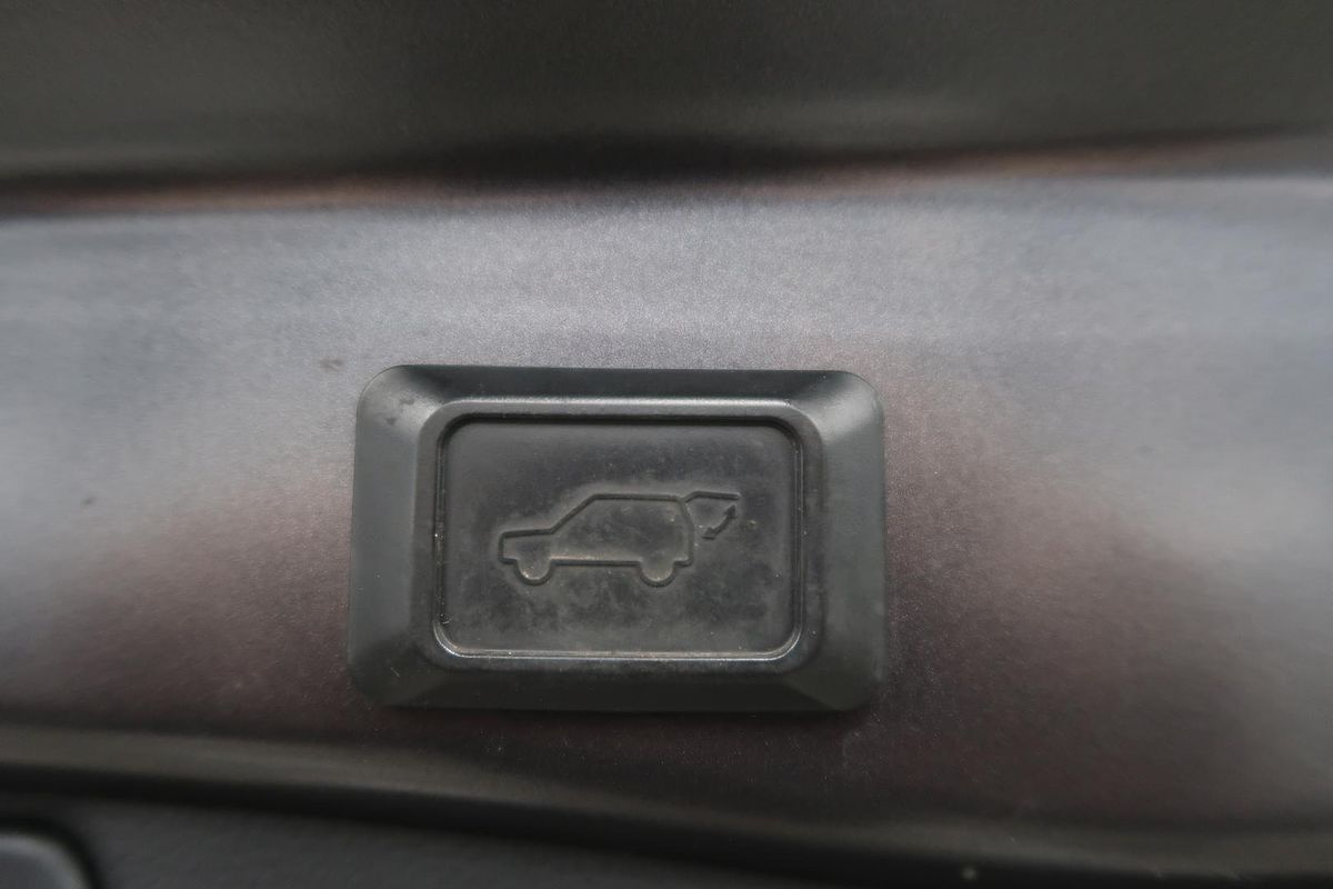 2020 Toyota RAV4 Edge AXAA54R