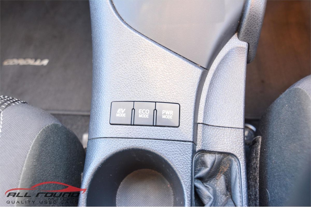 2018 Toyota COROLLA HYBRID ZWE186R MY16