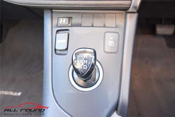 2018 Toyota COROLLA HYBRID ZWE186R MY16