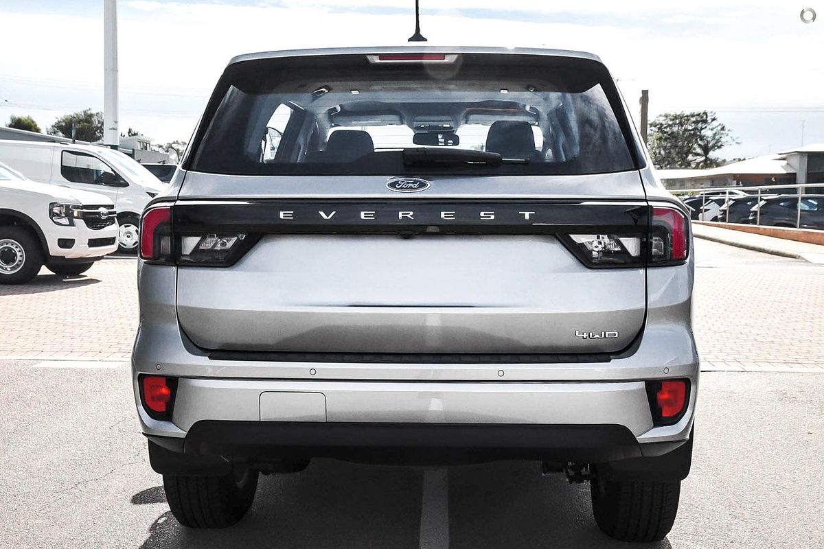 2024 Ford Everest Ambiente 2.0L