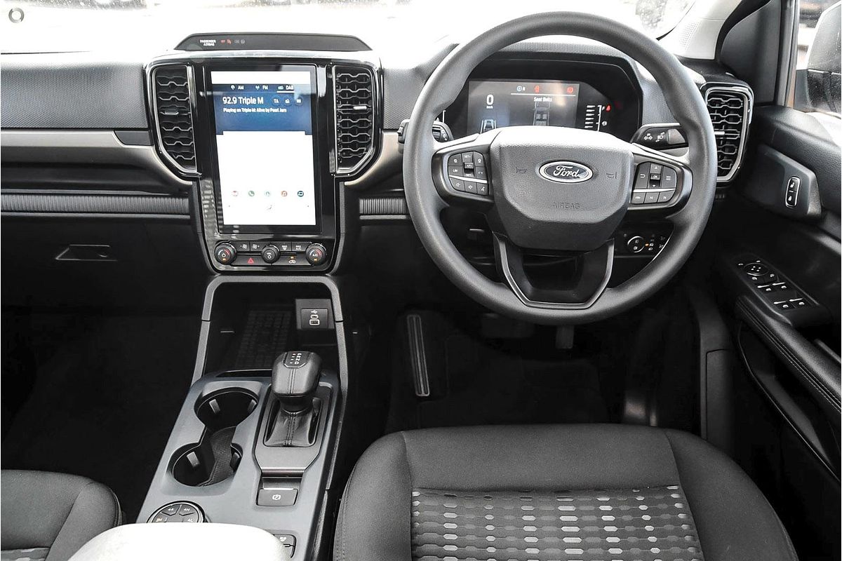 2024 Ford Everest Ambiente 2.0L
