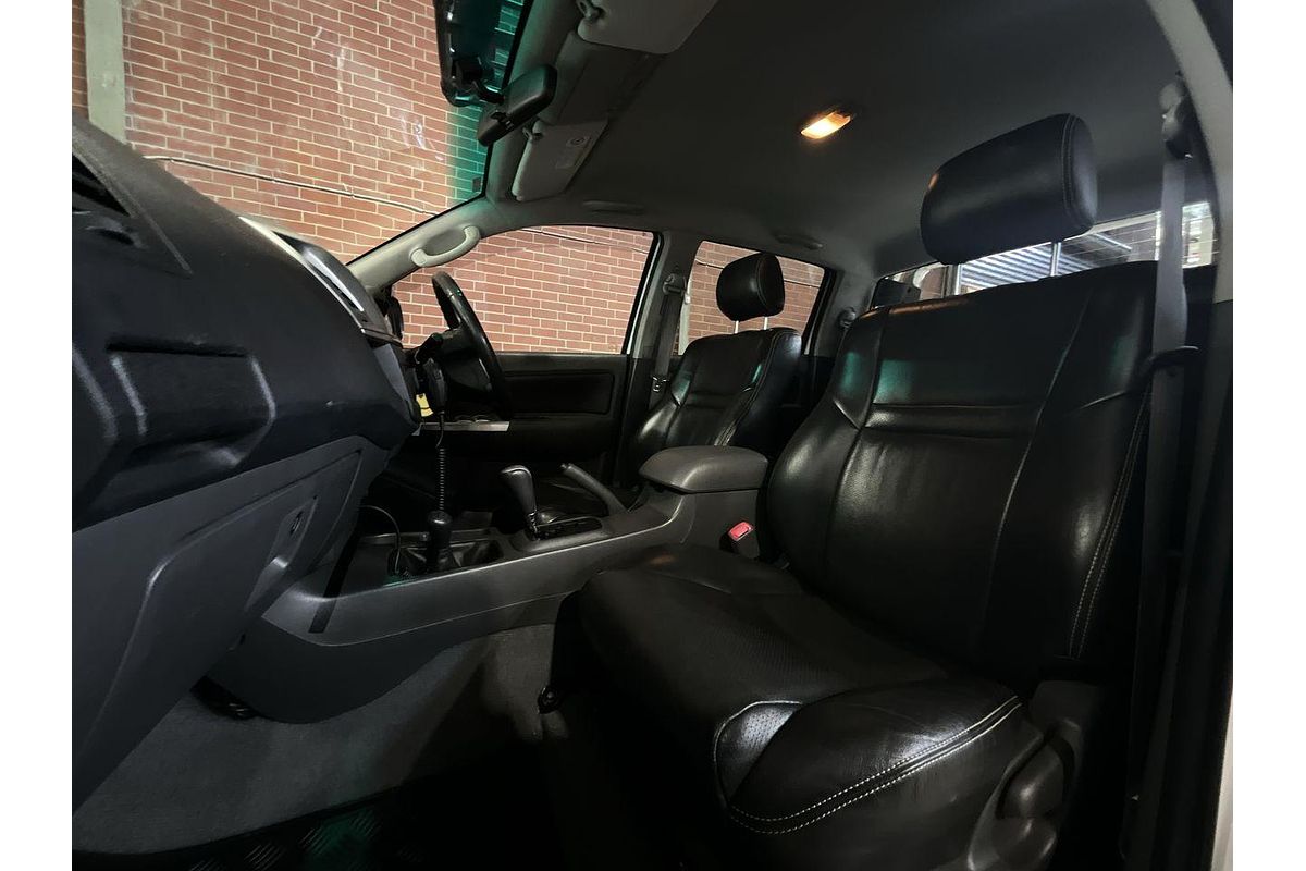 2013 Toyota Hilux SR5 KUN26R 4X4