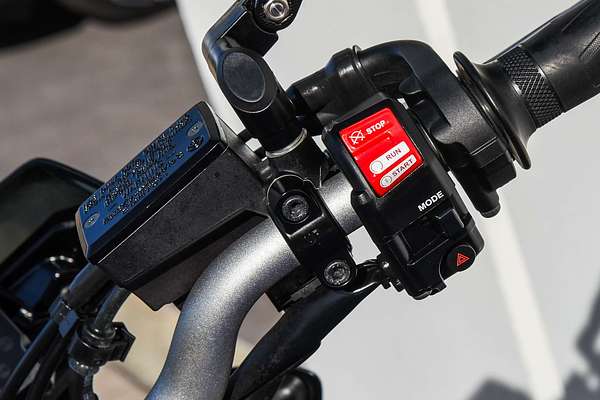 2016 Yamaha MT-10