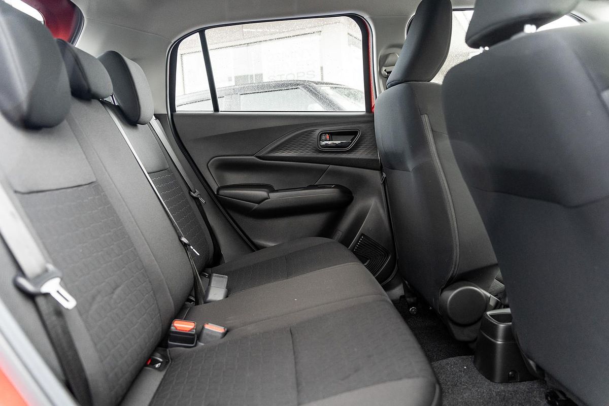 2024 Suzuki Swift Hybrid UZ