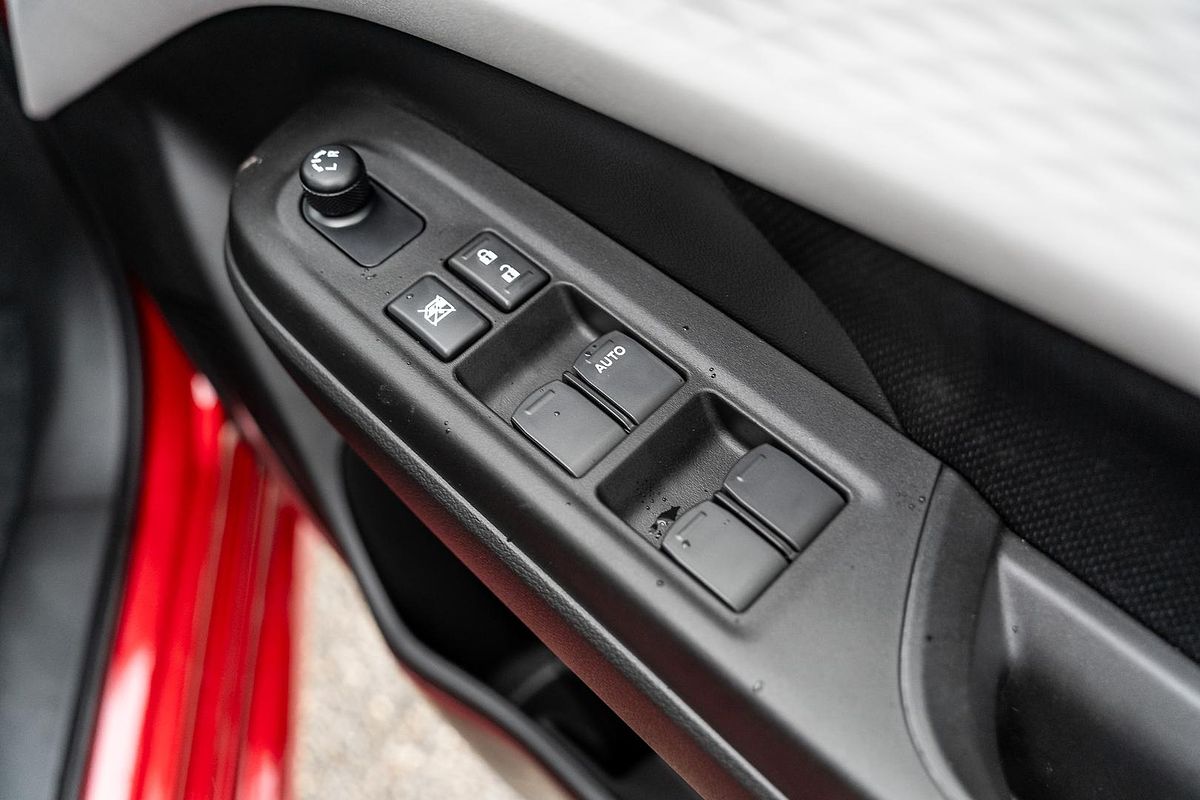 2024 Suzuki Swift Hybrid UZ