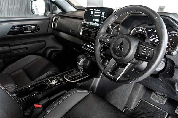 2024 Mitsubishi Triton GSR MV 4X4