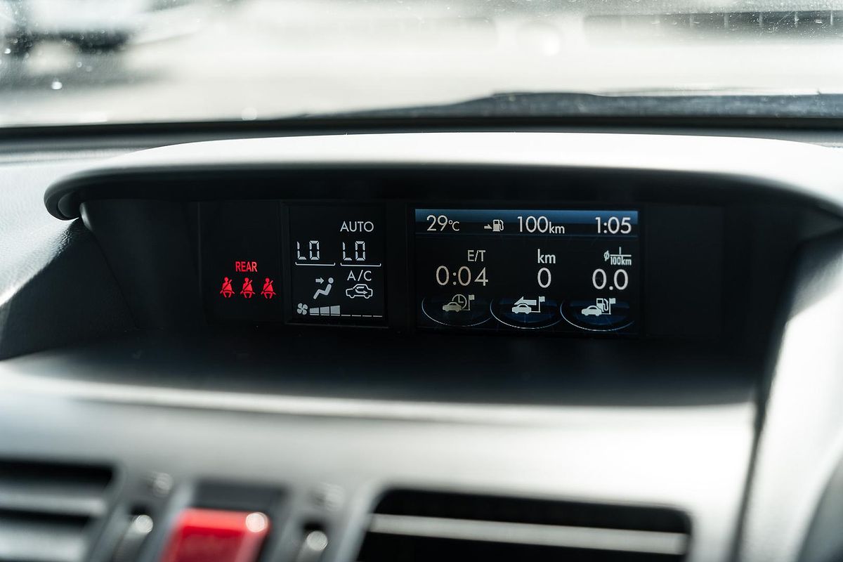 2014 Subaru XV 2.0i-L G4X