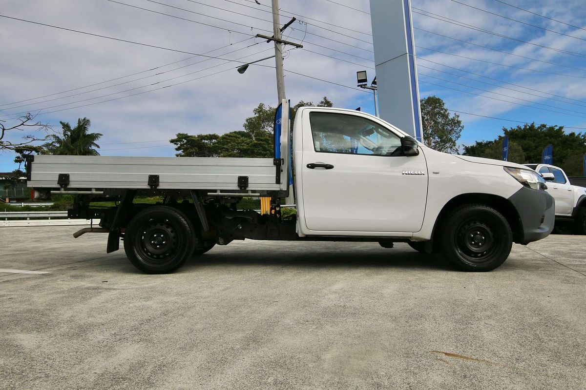 2017 Toyota Hilux Workmate TGN121R Rear Wheel Drive