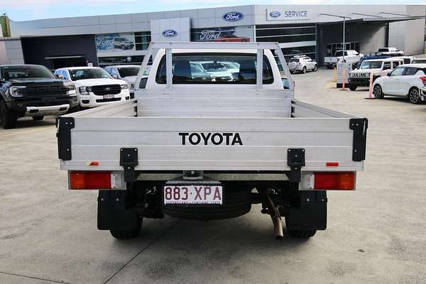 2017 Toyota Hilux Workmate TGN121R Rear Wheel Drive