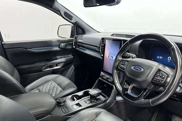 2023 Ford Everest Platinum