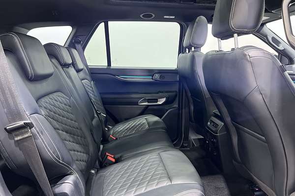 2023 Ford Everest Platinum