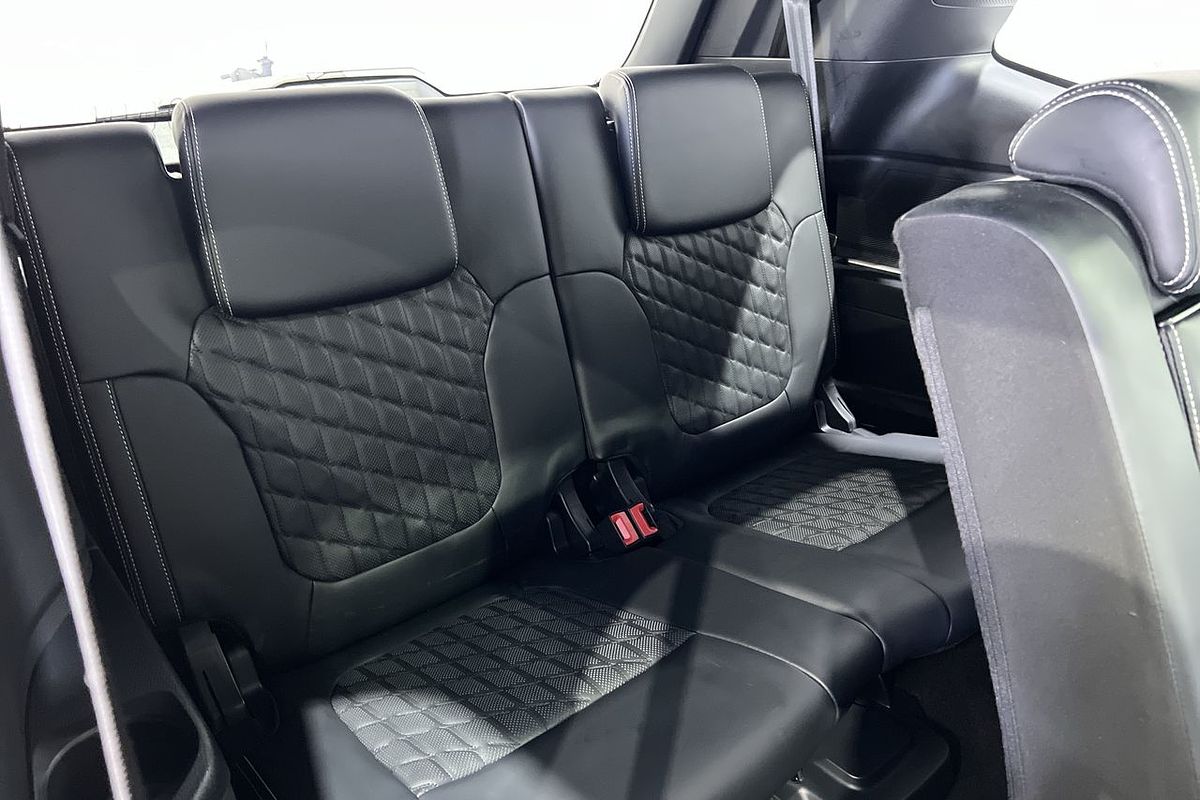2023 Ford Everest Platinum