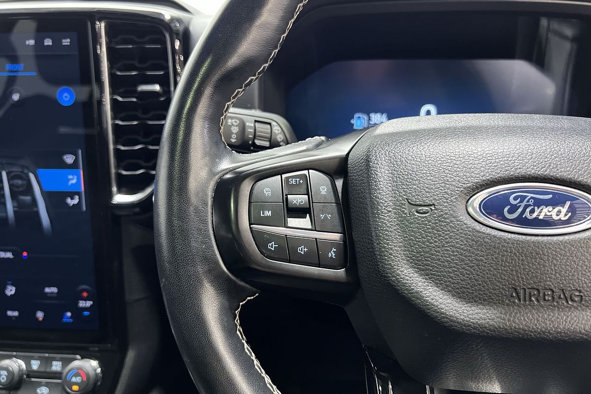 2023 Ford Everest Platinum