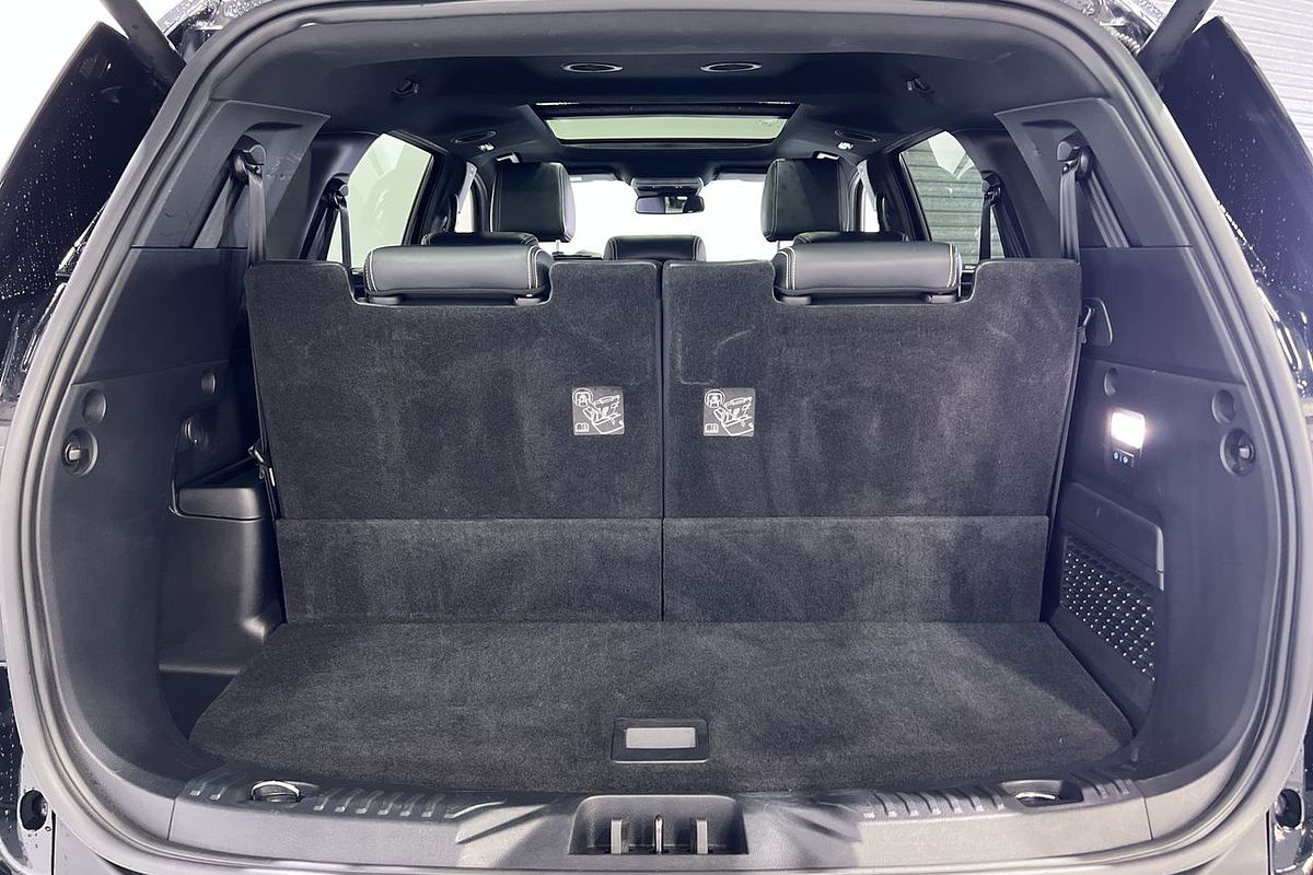 2023 Ford Everest Platinum