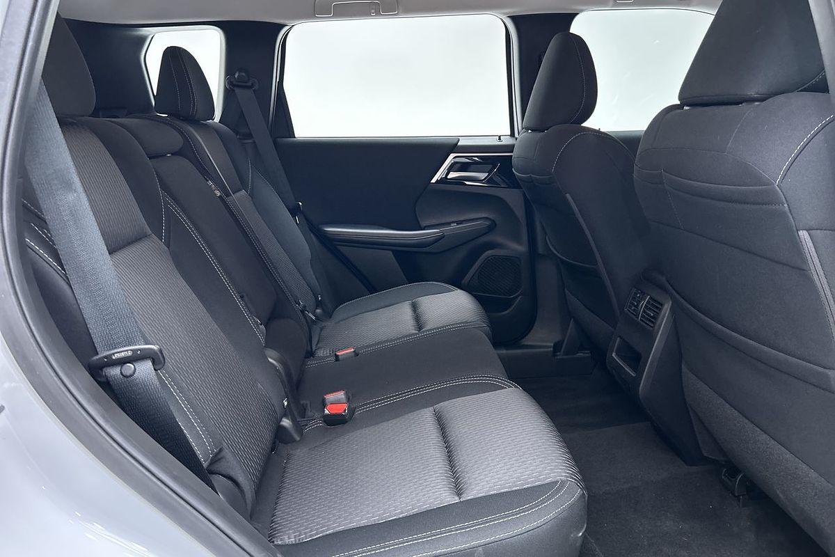 2023 Mitsubishi Outlander ES ZM