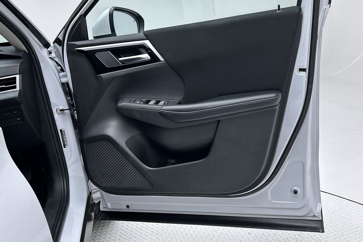 2023 Mitsubishi Outlander ES ZM