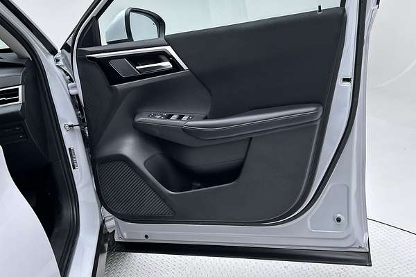 2023 Mitsubishi Outlander ES ZM