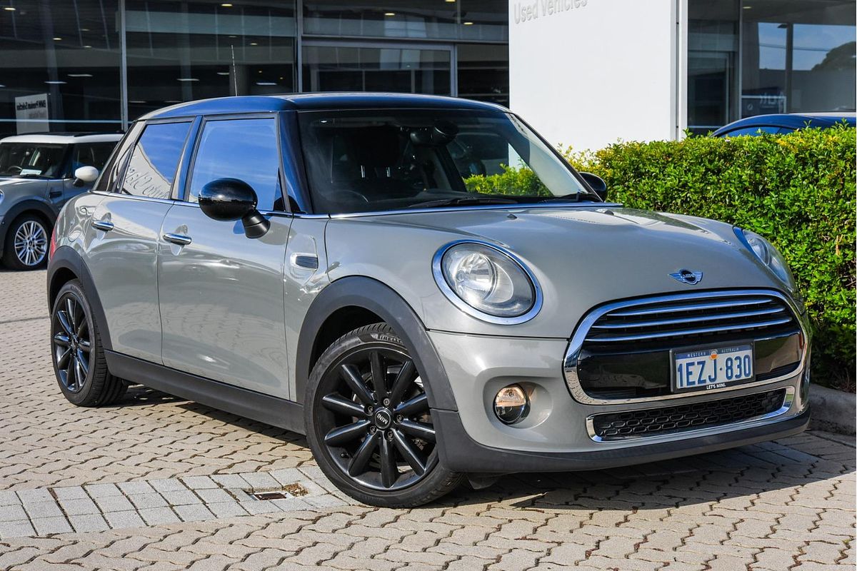 2016 MINI Hatch Cooper F55