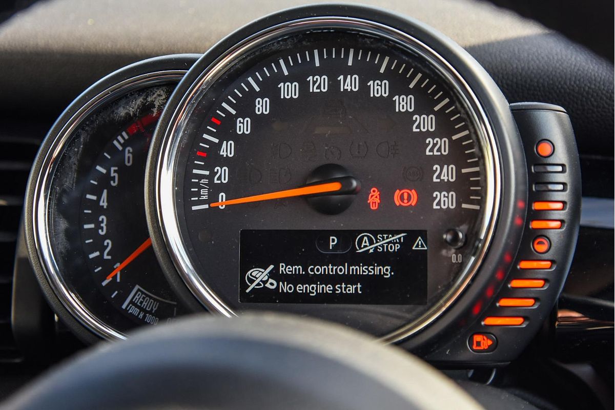 2016 MINI Hatch Cooper F55