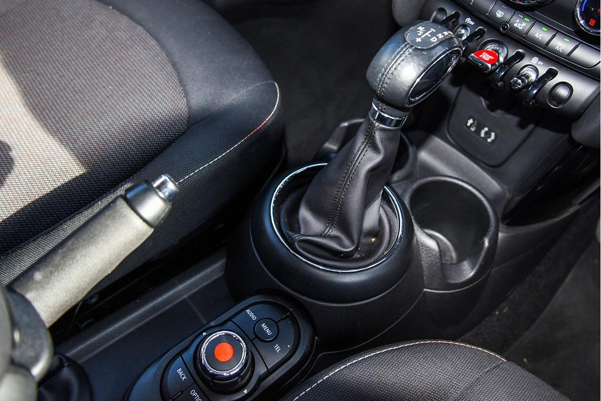 2016 MINI Hatch Cooper F55