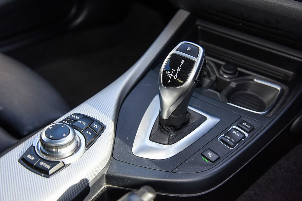 2015 BMW 2 Series 228i M Sport F22