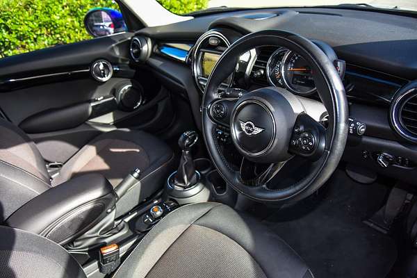 2016 MINI Hatch Cooper F55