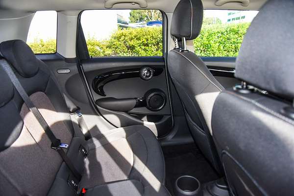 2016 MINI Hatch Cooper F55