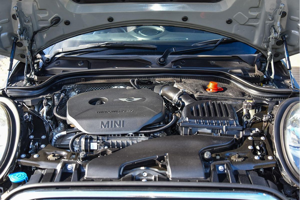 2016 MINI Hatch Cooper F55